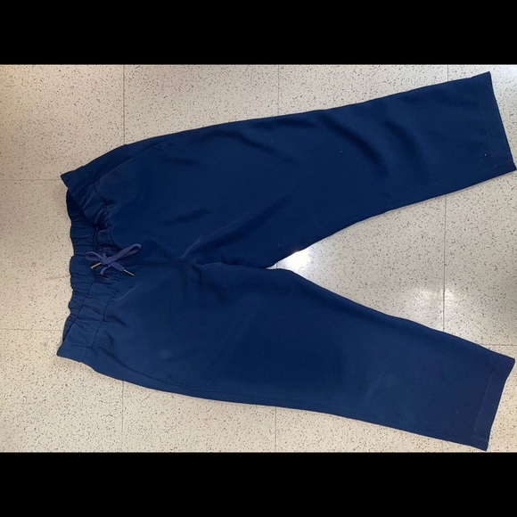 lululemon athletica Pants - Lululemon pant crop size 8
